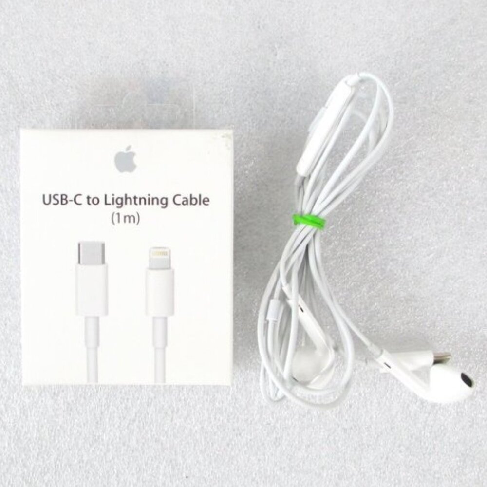 3PC APPLE USB-C TO LIGHTNING CABLE + EARPODS BUNDLE
